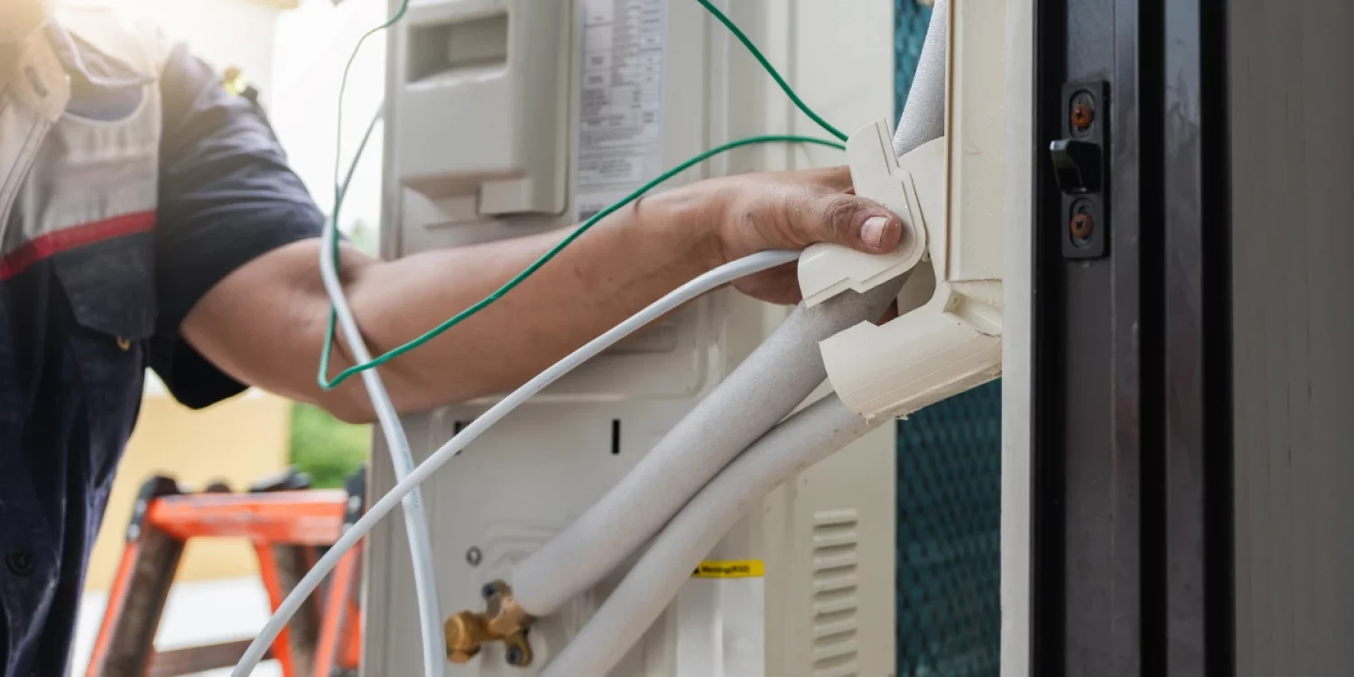 Mantenimiento de aire acondicionado en Gran Canaria realizado por técnicos profesionales de Climalez en el mes de enero.